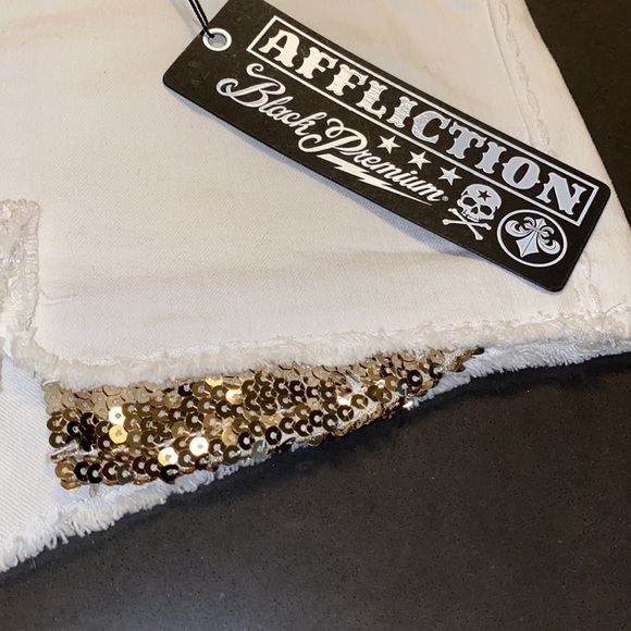 NWT Affliction Vikki Short in Silent White - Picture 10 of 13